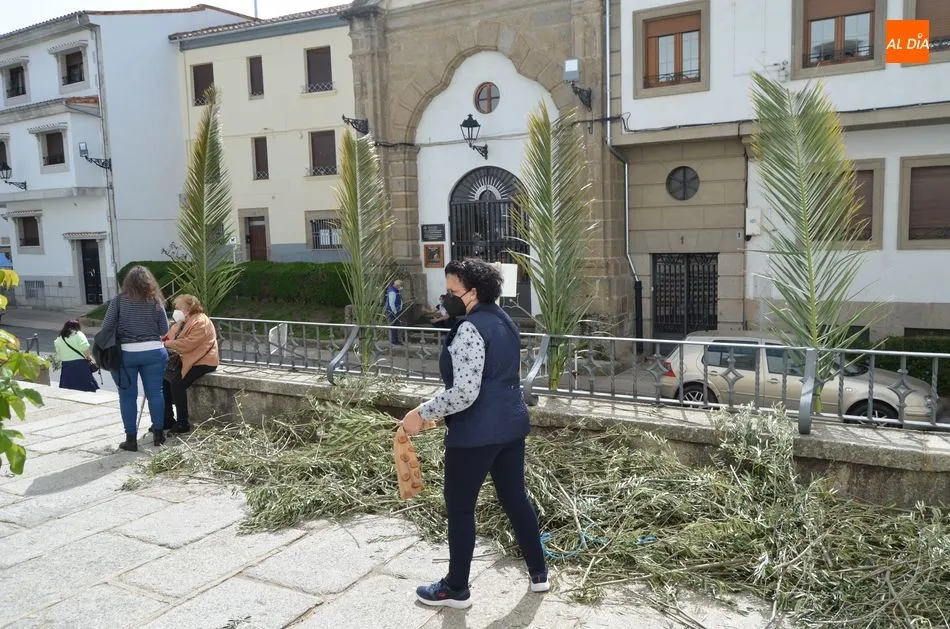 Foto 6 - Un incio de Semana Santa at&iacute;pico sin la procesi&oacute;n de La Borriquilla