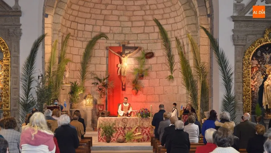 Domingo de Ramos en la iglesia de San Juan Bautista de Béjar / FOTOS ANA V