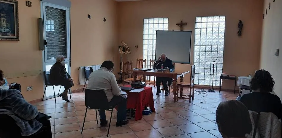 Foto 3 - La Di&oacute;cesis cierra en Fuenteguinaldo los retiros de mitad de curso  