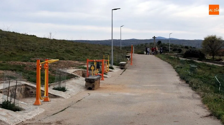 Foto 4 - Una rampa facilita el acceso a la Plaza de Espa&ntilde;a en La Fregeneda&nbsp;
