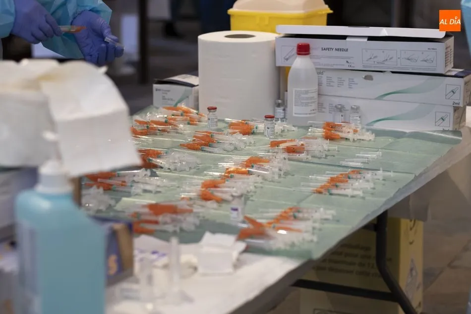 El Ministerio y las comunidades están trabajando para hacer frente a la llegada de más vacunas