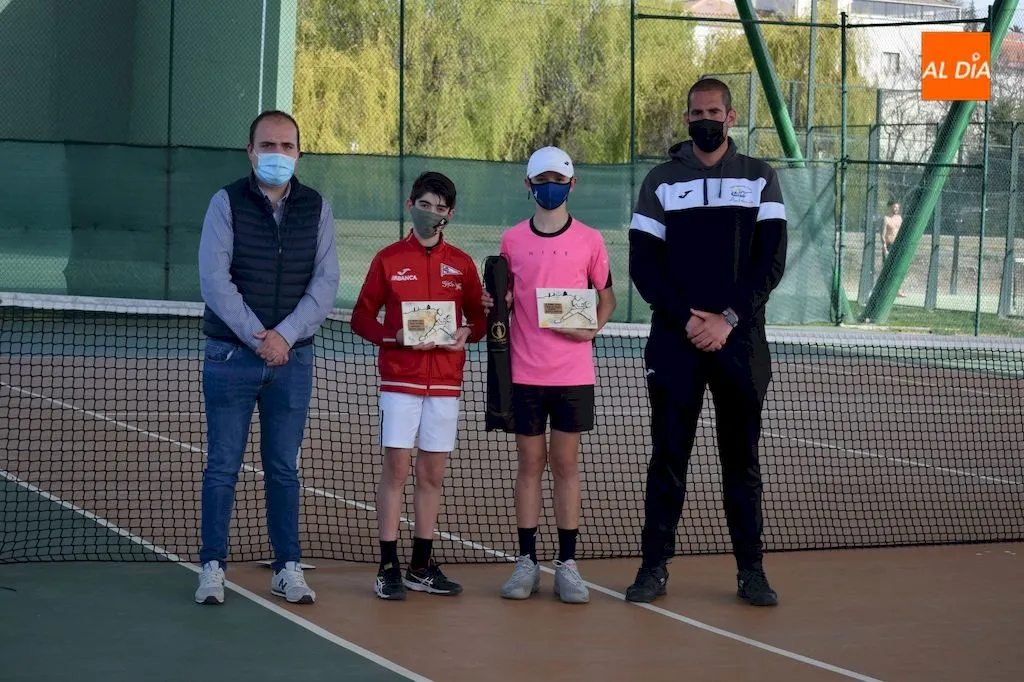 Foto 9 - &Eacute;xito por todo lo alto del I Torneo de Tenis y P&aacute;del Villa Alba de Tormes