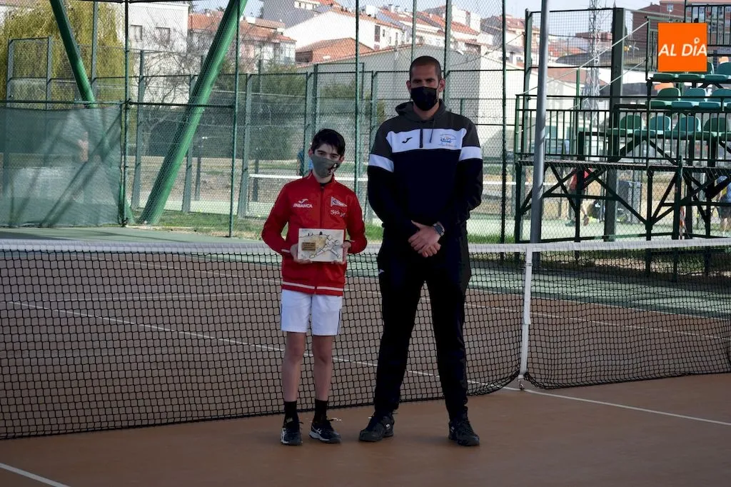 Foto 7 - &Eacute;xito por todo lo alto del I Torneo de Tenis y P&aacute;del Villa Alba de Tormes