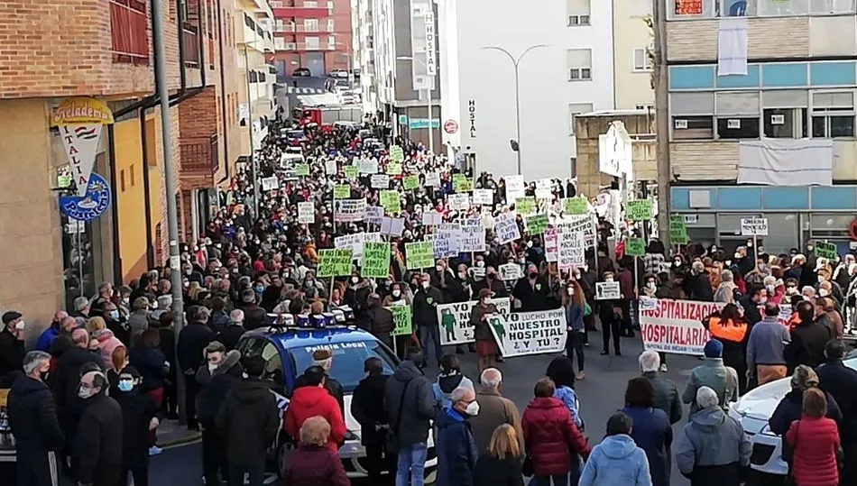 Concentración del pasado 24 de febrero ante las puertas del hospital de Béjar