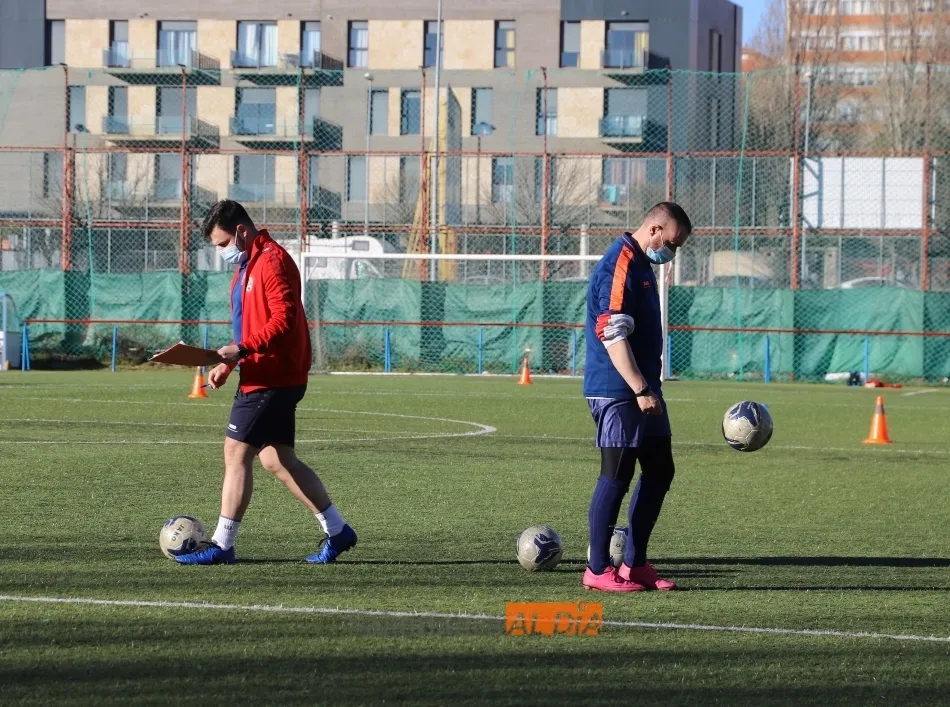 Foto 8 - La base en tiempos de COVID-19: protocolos estrictos, entrenamientos y partidos con mascarilla...