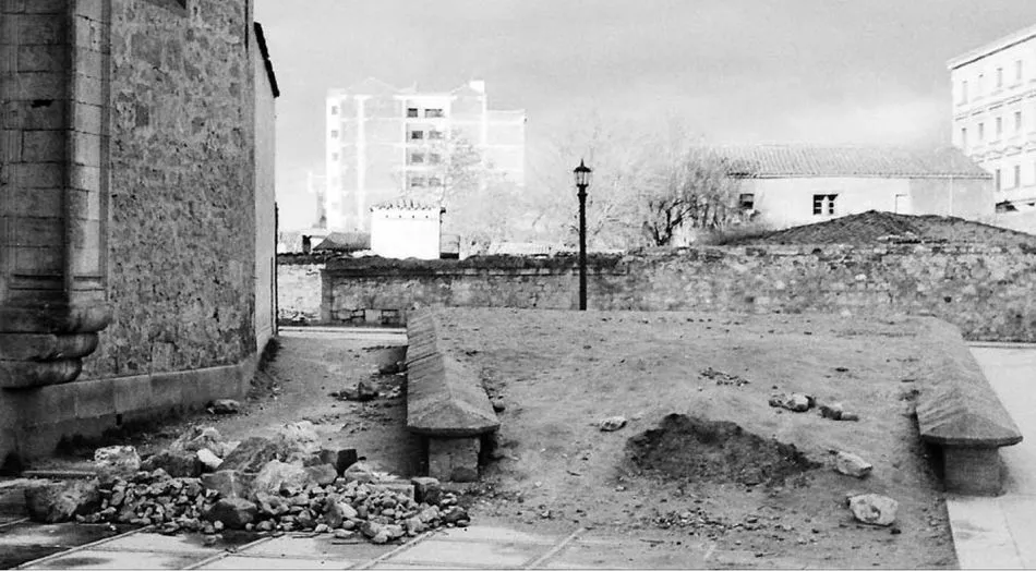 La calle que recuerda al alcalde, que se enfrentó a la tremenda epidemia de cólera que sufrió...