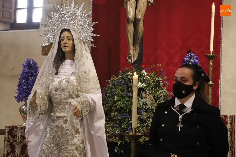 Foto 3 - La Iglesia del Arrabal abre sus puertas para mostrar sus im&aacute;genes