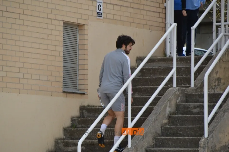 Foto 6 - M&aacute;s problemas en el Salamanca UDS: Javi Navas y Juancho se retiran del entrenamiento con molestias