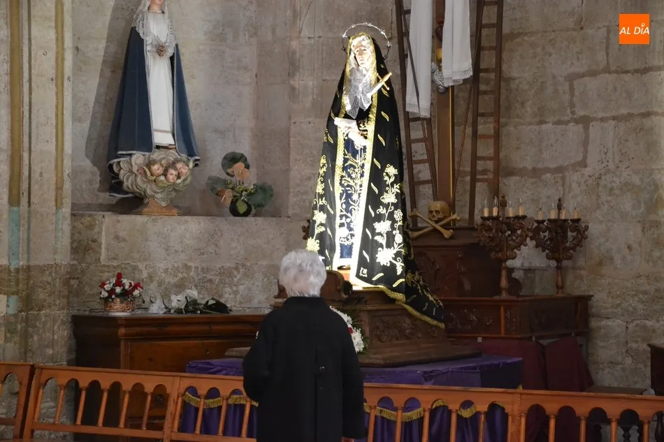 Foto 9 - La Cofrad&iacute;a de Jes&uacute;s Nazareno da a Ciudad Rodrigo aroma de Semana Santa  