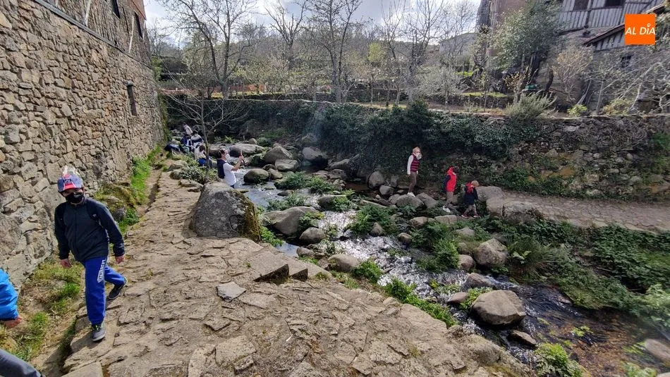Foto 2 - La Sierra de Francia recibe una gran afluencia de turistas
