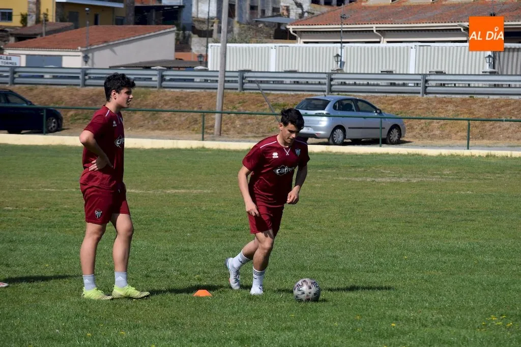 Foto 9 - El Cadete del Guijuelo realiza una &ldquo;miniconcentraci&oacute;n&rdquo; en Alba de Tormes
