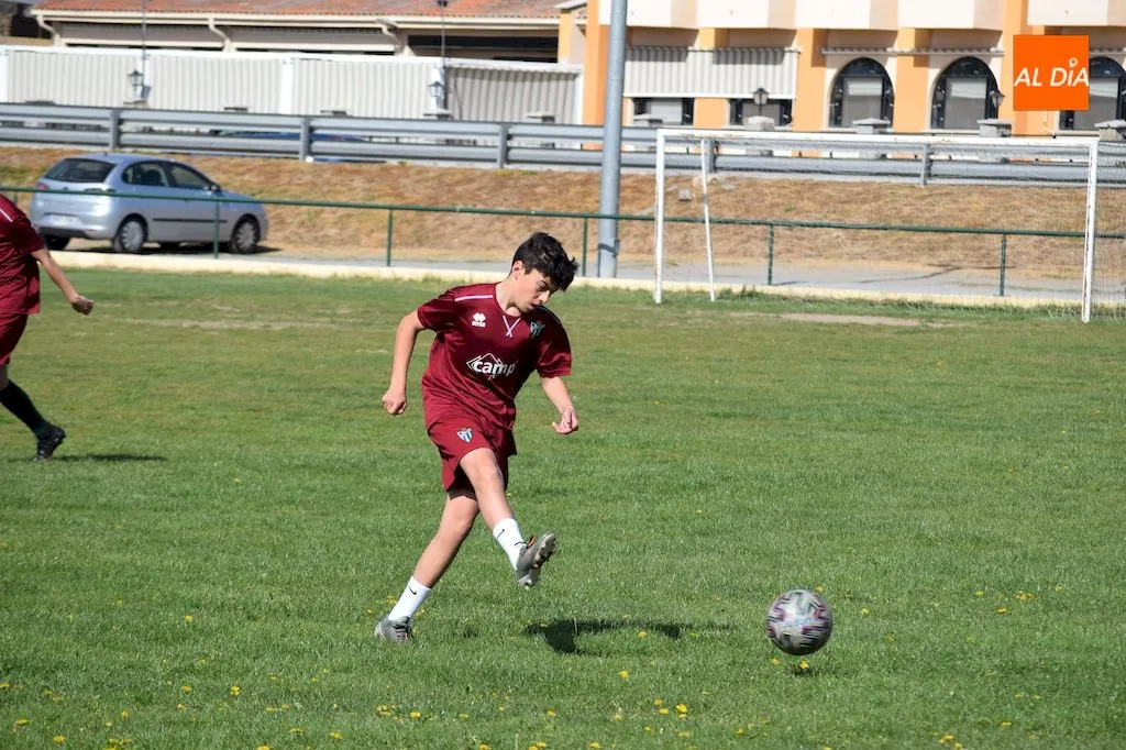 Foto 3 - El Cadete del Guijuelo realiza una &ldquo;miniconcentraci&oacute;n&rdquo; en Alba de Tormes