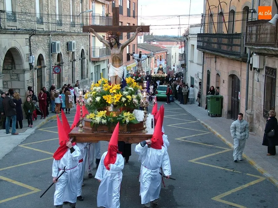 Foto 10 - As&iacute; fue la Procesi&oacute;n del Santo Entierro en Vitigudino en 2004  