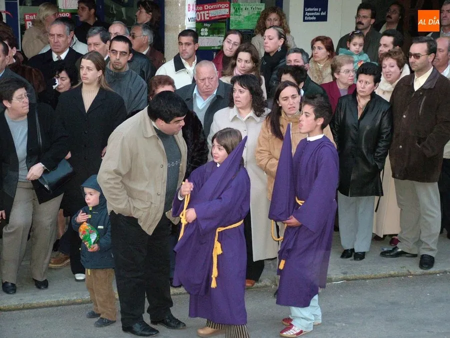 Foto 9 - As&iacute; fue la Procesi&oacute;n del Santo Entierro en Vitigudino en 2004  