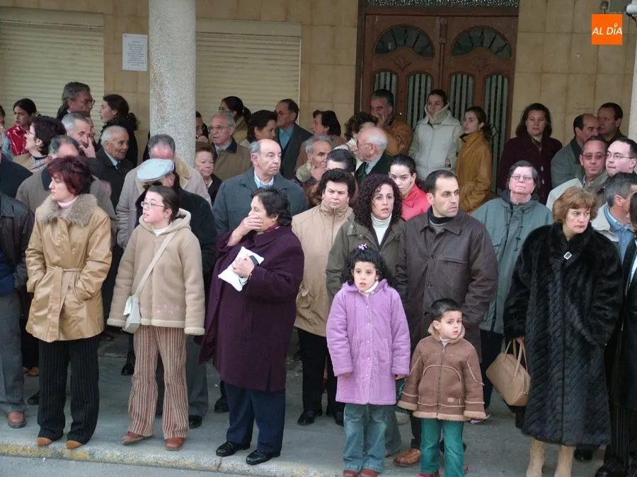 Foto 7 - As&iacute; fue la Procesi&oacute;n del Santo Entierro en Vitigudino en 2004  