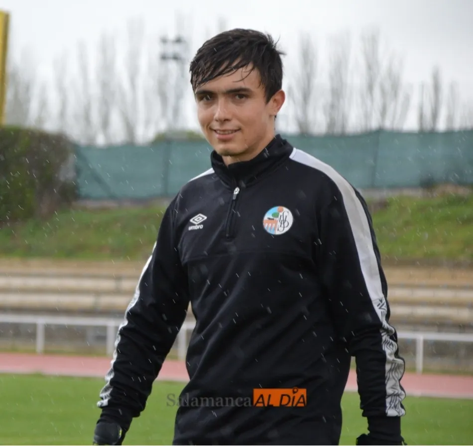 Foto 10 - Sorpresas en el Salamanca: Casado ya toca bal&oacute;n en el campo; Javi Navas mejora del gemelo y...