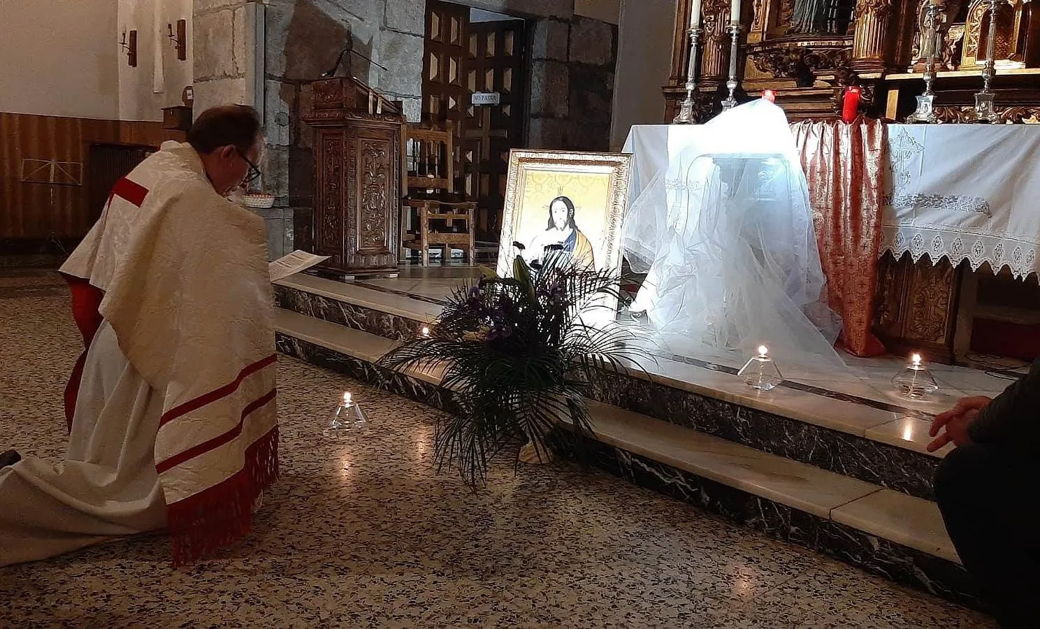 Foto 5 - El Cristo Bendito de San Andr&eacute;s protagoniza los d&iacute;as centrales de la Semana Santa en su parroquia ...