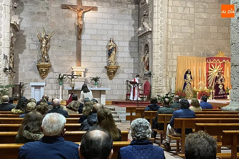 Foto 2 - Las Cofrad&iacute;as se unen para ofrecer oraci&oacute;n y meditaci&oacute;n en la tarde del Viernes Santo