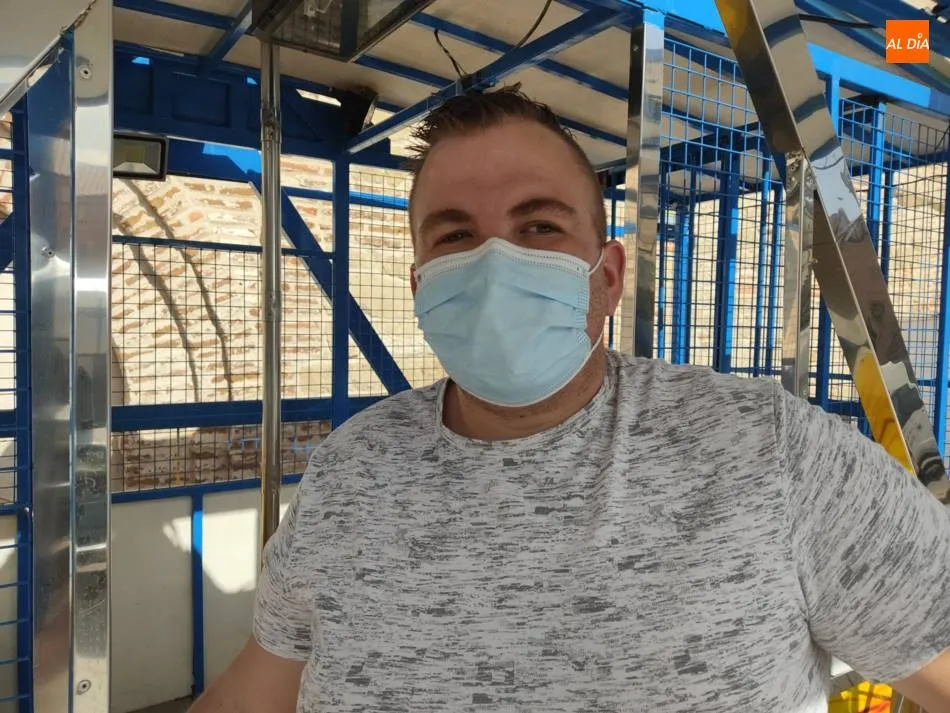 Jonatan Fernández Ortiz, profesional de la feria. |Jorge Holguera