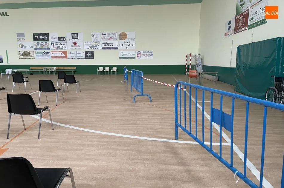 Foto 3 - Casi 2.000 personas citadas para las vacunaciones masivas del domingo y el mi&eacute;rcoles en Alba de...
