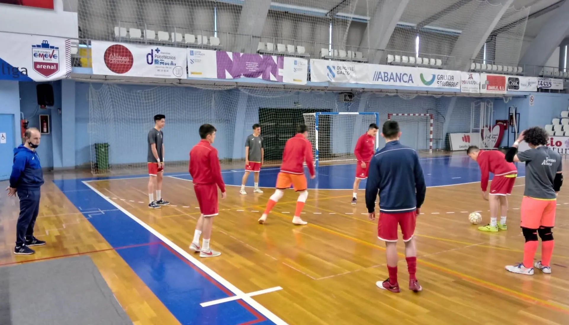 Foto 6 - El III Juvenil endosa una manita al Lugo Sala en su nueva visita a tierras gallegas  