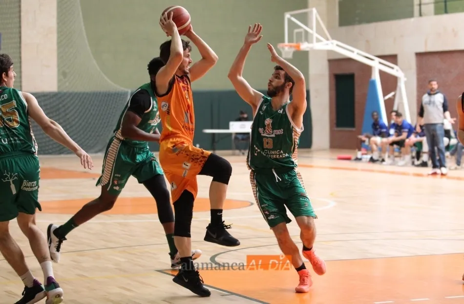 Foto 6 - El Aquimisa Carbajosa no se rinde y logra en la pr&oacute;rroga una valios&iacute;sima victoria (87-85)  