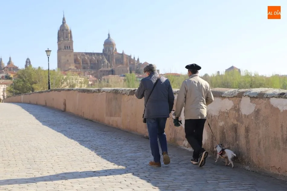 Foto 4 - Salamanca se mueve, multitud de vecinos practican deporte a orillas del Tormes