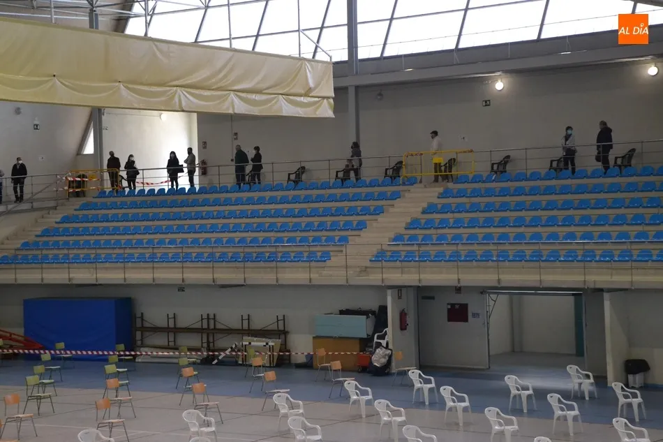 Foto 10 - D&iacute;a de vacunaci&oacute;n masiva para las personas de 60 a 65 a&ntilde;os de la Zona B&aacute;sica de Ciudad Rodrigo  