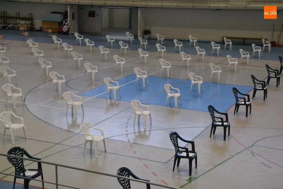 Foto 7 - D&iacute;a de vacunaci&oacute;n masiva para las personas de 60 a 65 a&ntilde;os de la Zona B&aacute;sica de Ciudad Rodrigo  