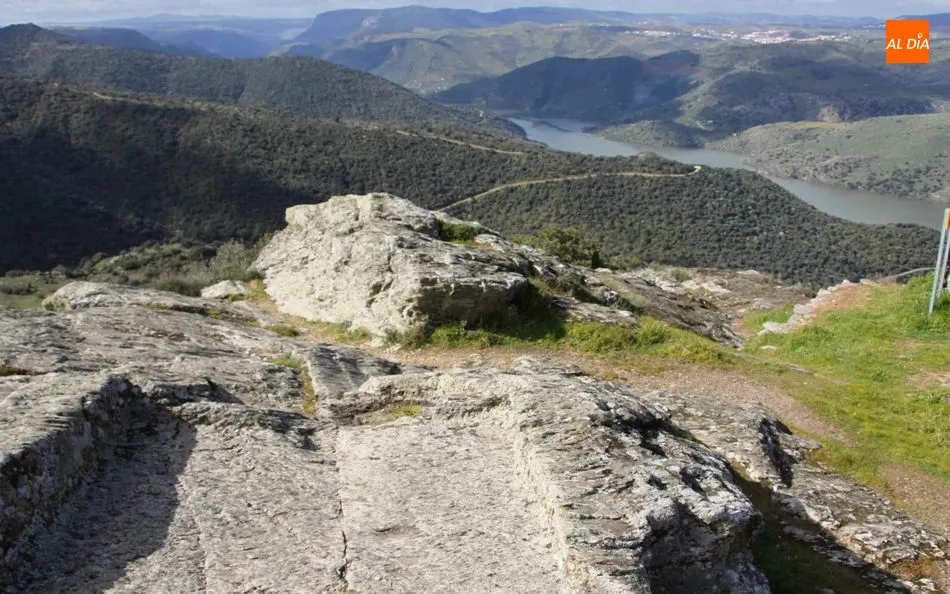 Foto 2 - &ldquo;Los viajes en barco por el Duero, con nuestro paisaje, son los principales atractivos&rdquo;  