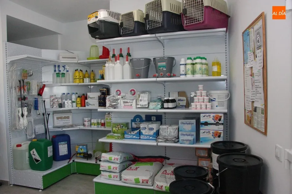 Foto 3 - Univet mejora sus servicios en su nueva tienda de Vitigudino  