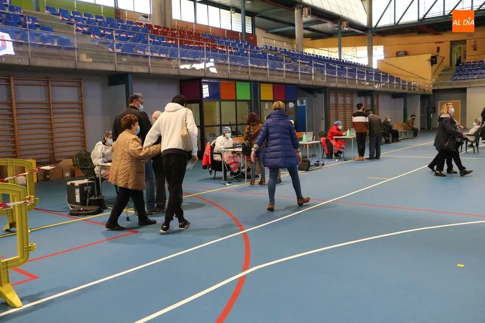 Foto 7 - Nueva jornada de vacunaciones en Guijuelo con 600 dosis de Pzifer por la ma&ntilde;ana