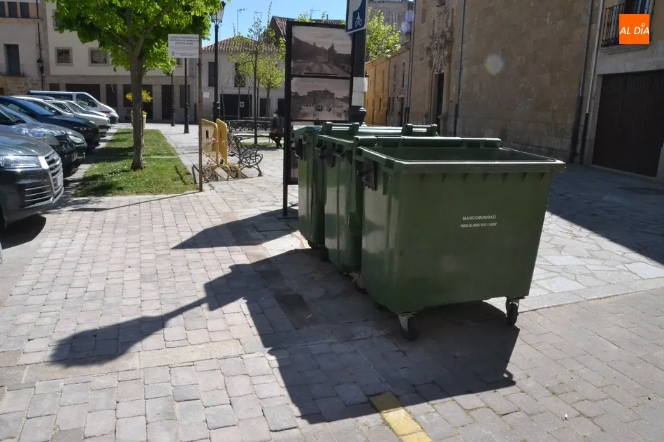 Foto 2 - En marcha una nueva tanda de retirada de contenedores soterrados del centro hist&oacute;rico mirobrigense