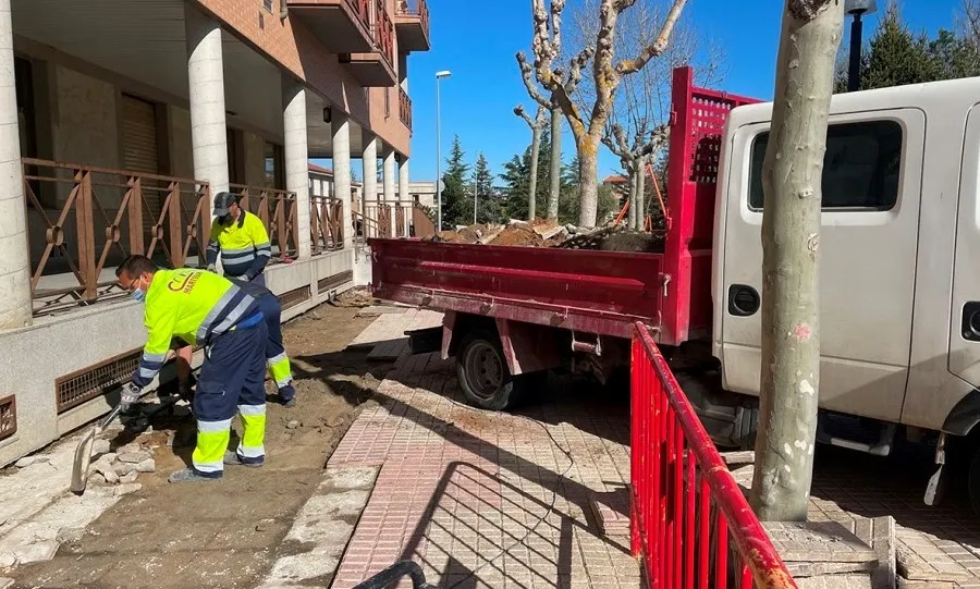 Foto 4 - Satisfacci&oacute;n en Carbajosa por su nuevo servicio de mantenimiento de viales y reparaci&oacute;n de...