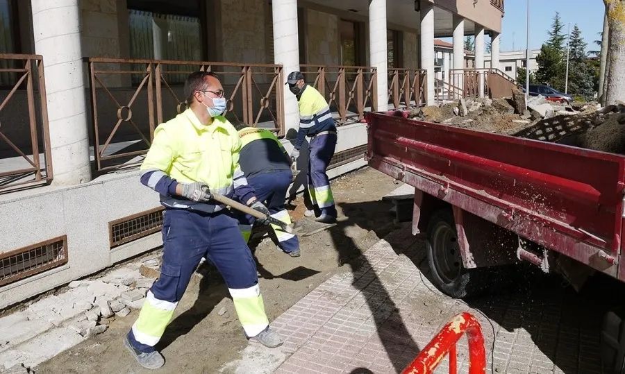 Foto 3 - Satisfacci&oacute;n en Carbajosa por su nuevo servicio de mantenimiento de viales y reparaci&oacute;n de...