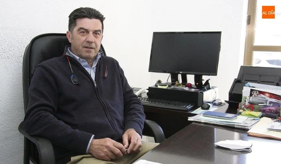 Alejandro Benito, alcalde de Almendra / CORRAL