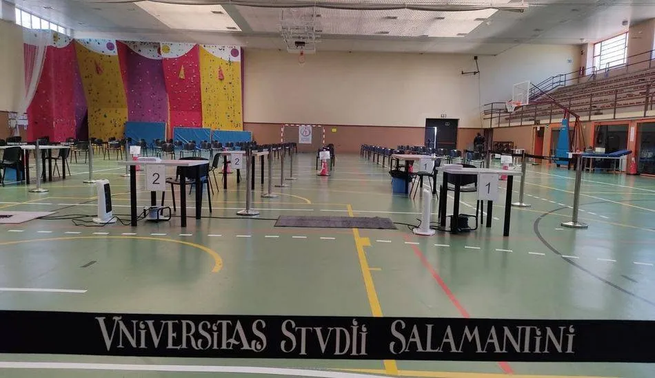 El rector de la USAL insiste en acabar con la discriminación de los docentes y PAS universitarios ...