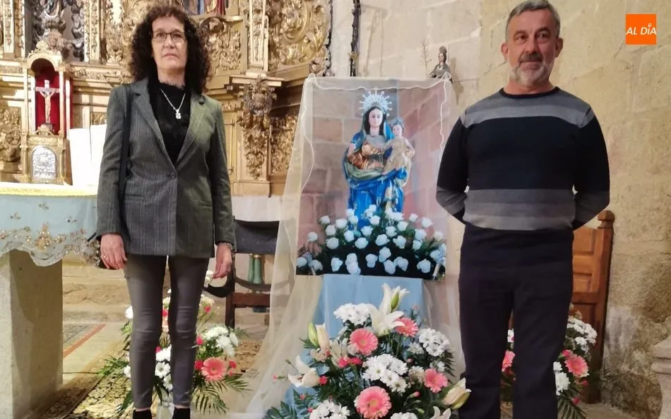 Foto 3 - Los vecinos de Yecla de Yeltes celebran una misa en honor a la Virgen del Castillo  
