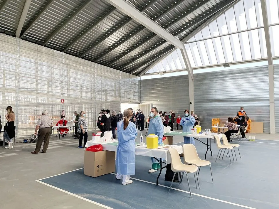 Foto 7 - En torno a 400 mayores de 80 a&ntilde;os de la Periurbana Sur se han vacunado este martes en Carbajosa&nbsp;