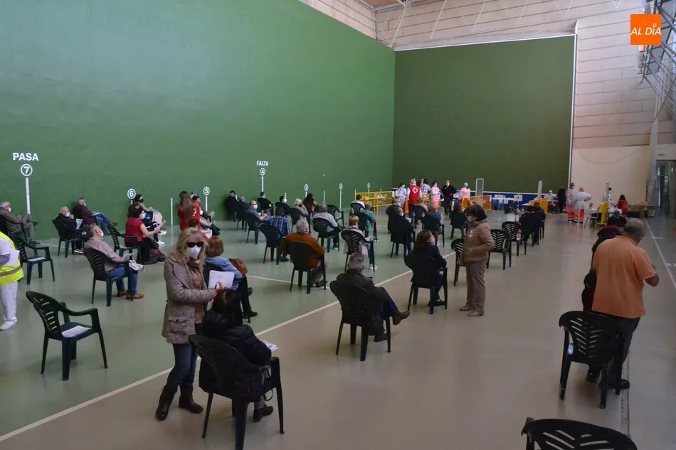 La próxima semana está previsto que se vacunen todos los mayores de 80 a 90 años que faltan  