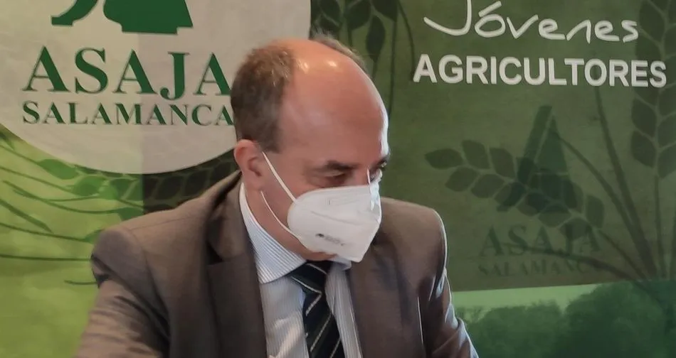 El director general de Política Agrícola Comunitaria en la Junta de Castilla y León, Pedro Medina, en la asamblea general de Asaja en Salamanca. Foto EP