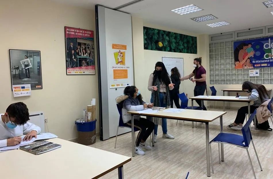 La Fundación de Secretariado Gitano ha retomado su actividad presencial con todas las medidas de seguridad anti-Covid. Foto: FSG