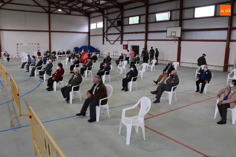 Foto 6 - Nueva jornada de vacunaci&oacute;n en Arribes con 282 dosis de Pfizer administradas en Vitigudino,...