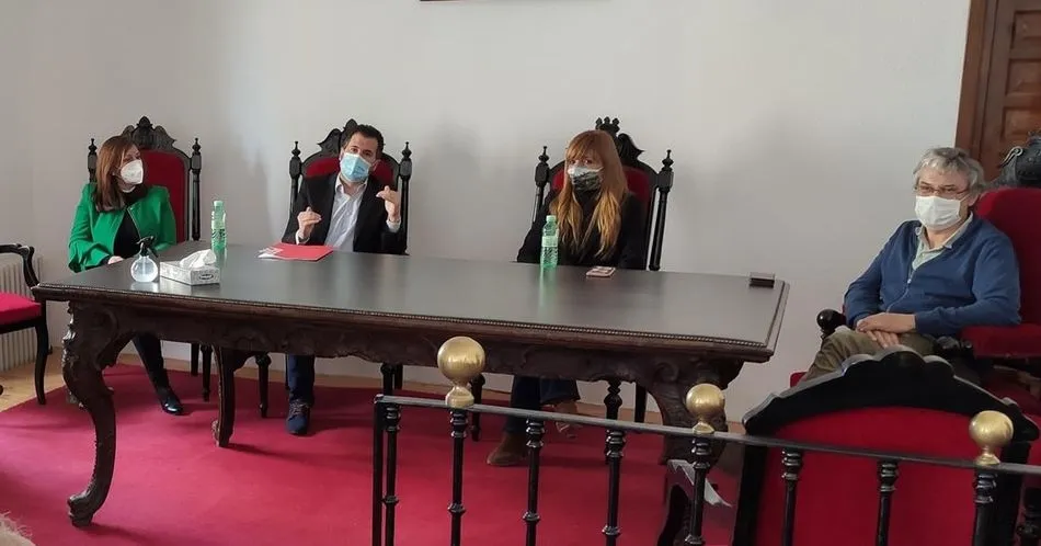 Foto 2 - El PSOE de Castilla y Le&oacute;n reclama la apertura de institutos en Ledesma y La Alberca&nbsp;