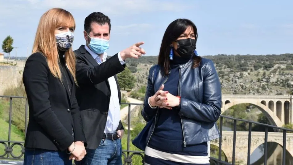 Visita a Ledesma de Luis Tudanca, secretario regional del PSOE. Foto PSOE