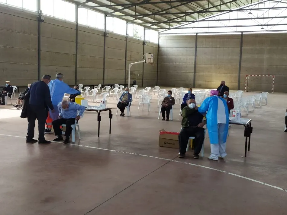 Foto 4 - Intensa jornada de vacunaciones para los serranos en Tamames, La Alberca y Linares de Riofr&iacute;o
