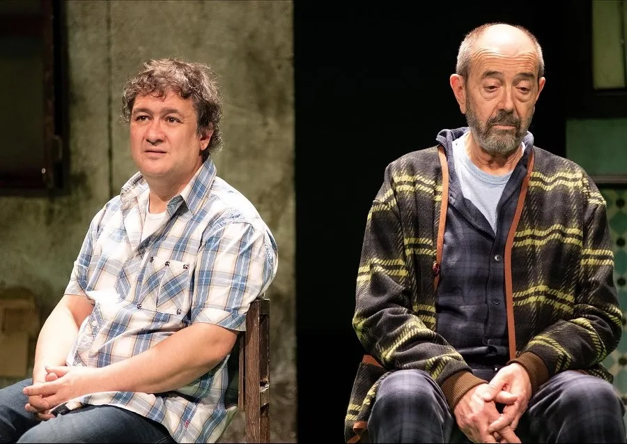 Miguel Rellán y Secun de la Rosa en una de las escenas de este montaje