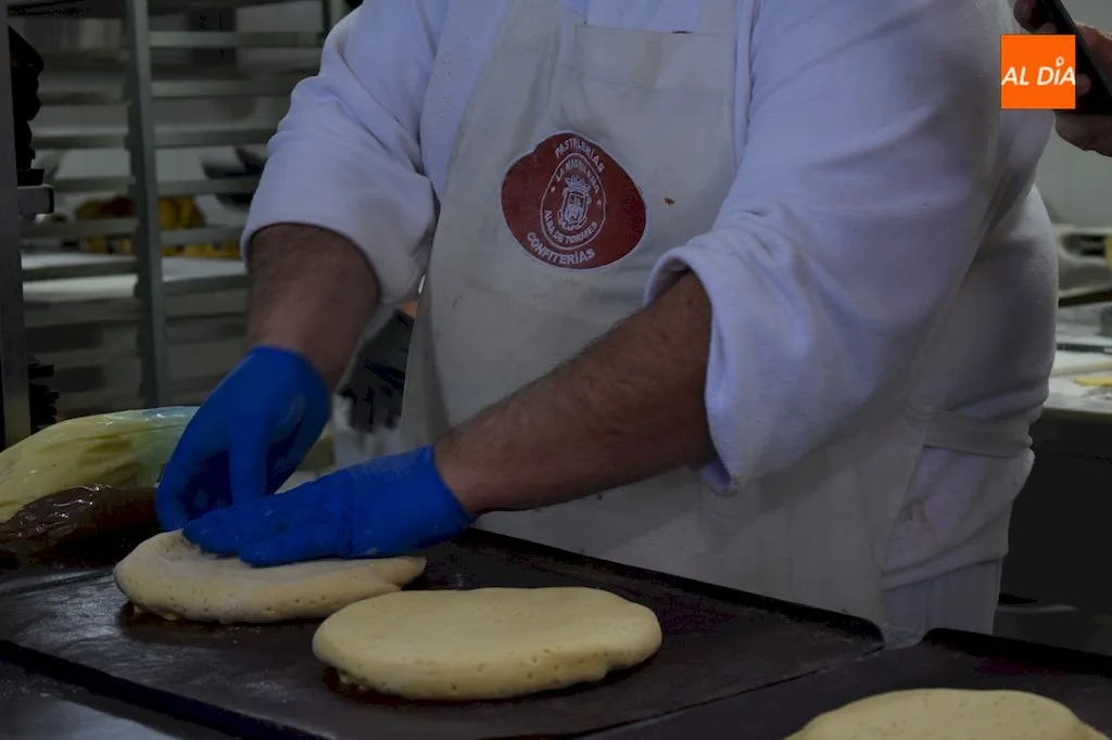 Foto 3 - Pasteler&iacute;a La Madrile&ntilde;a: &ldquo;Qui&eacute;n prueba el hornazo dulce de Alba de Tormes siempre repite&rdquo;