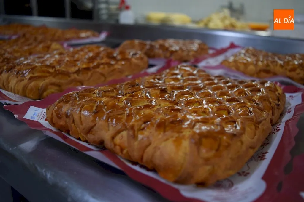 Foto 2 - Pasteler&iacute;a La Madrile&ntilde;a: &ldquo;Qui&eacute;n prueba el hornazo dulce de Alba de Tormes siempre repite&rdquo;