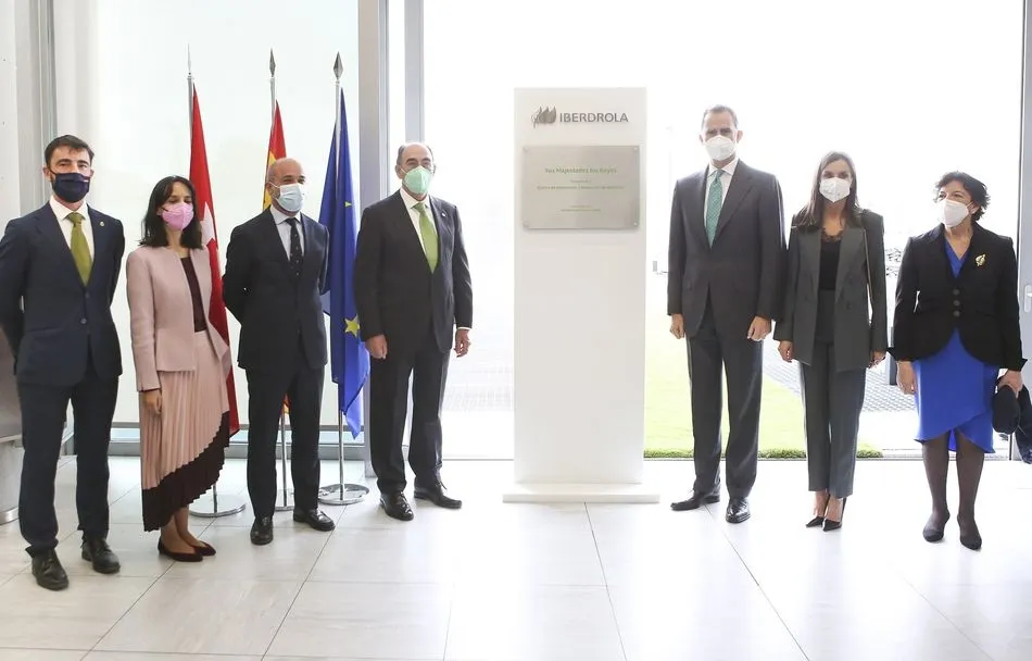 Foto 3 - Los Reyes inauguran el Campus de Iberdrola, centro global para el conocimiento, la innovaci&oacute;n y la ...